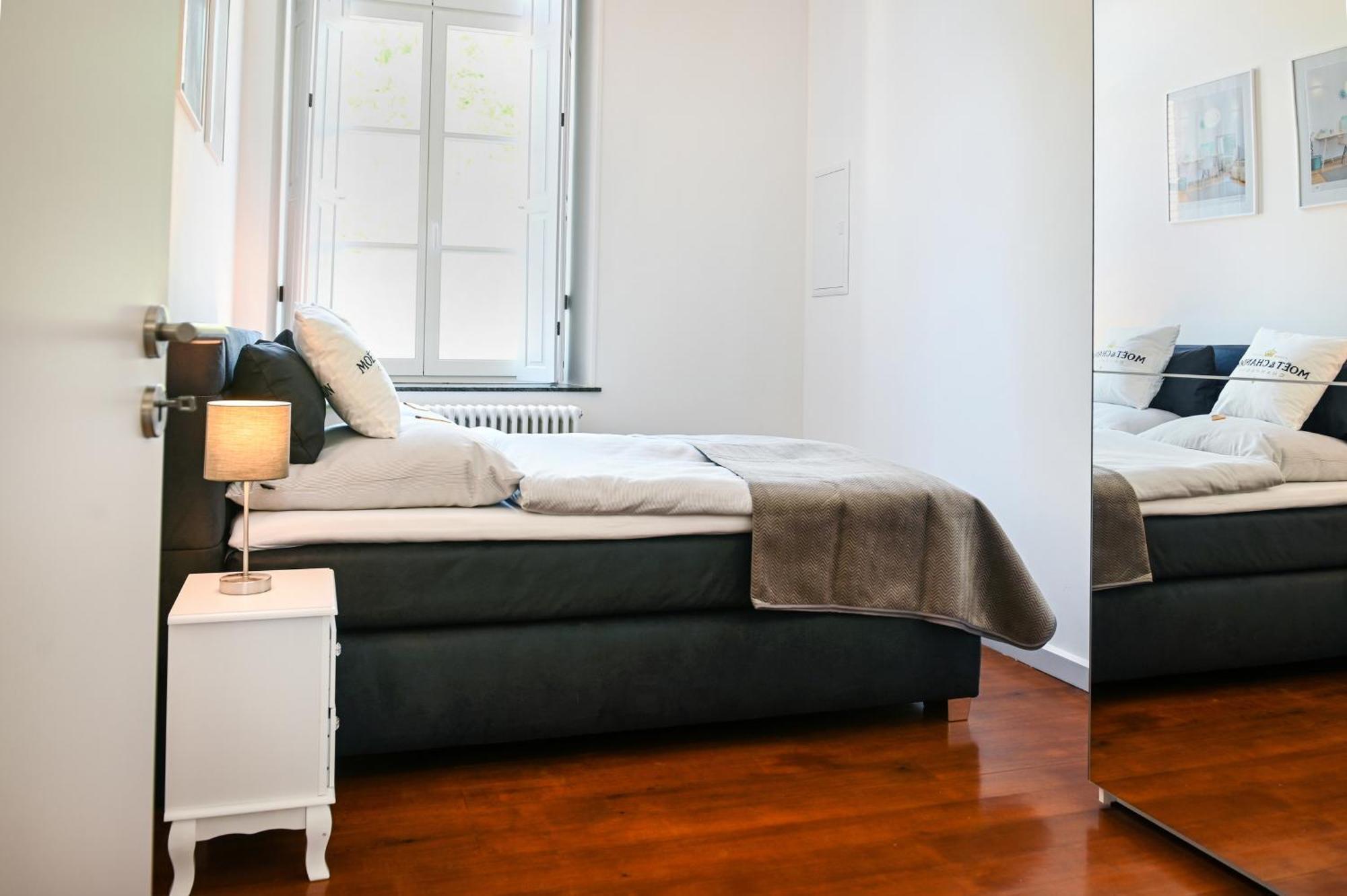 Roemer-Apartment Im Herenhaus Rheinblick Xanten Exteriör bild